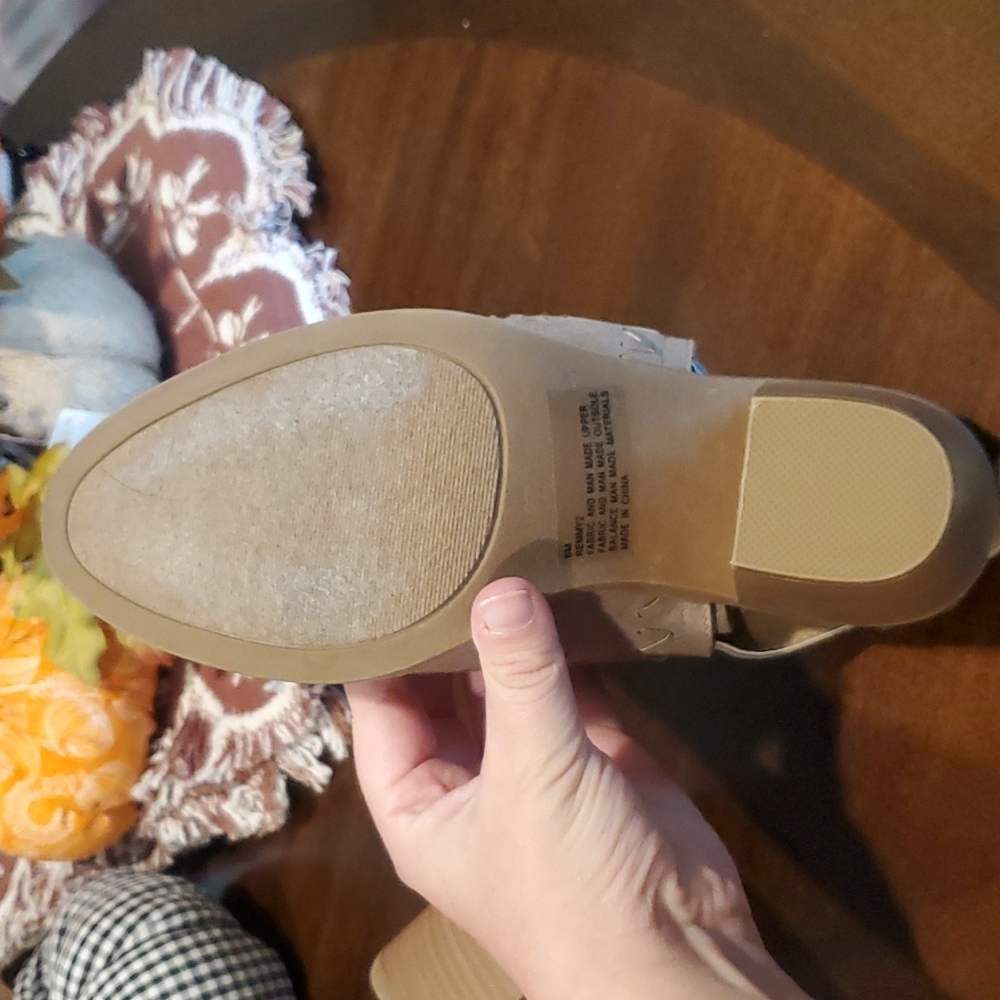 🌻Francesca's Open-heel Booties 🌻 - Picture 4 of 6